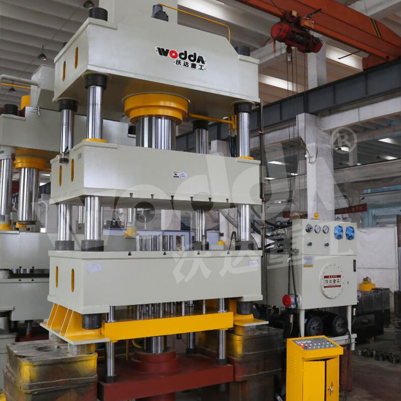 630噸不銹鋼水槽拉伸液壓機(jī) 630噸不銹鋼水槽拉伸液壓機(jī)