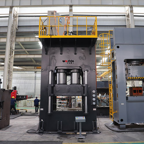 2500噸框架式液壓機