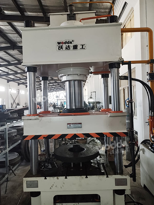 200噸不銹鋼鍋拉伸液壓機