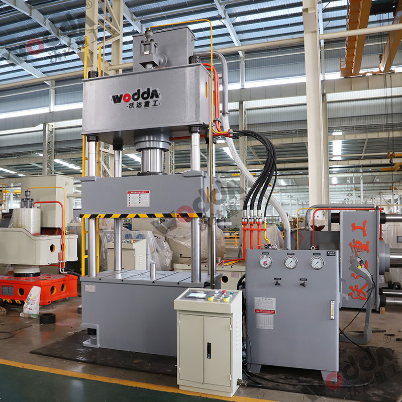 200噸拉伸液壓機(jī) 200噸拉伸液壓機(jī)