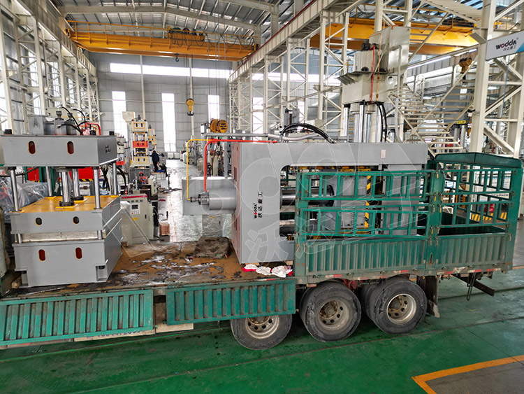 250噸框架式拉伸液壓機發(fā)貨 250噸框架式拉伸液壓機發(fā)貨