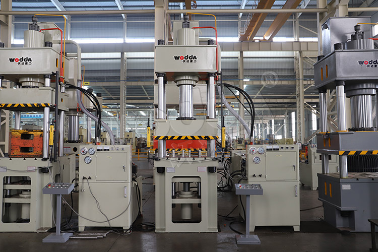 150噸拉伸機(jī) 150噸拉伸機(jī)