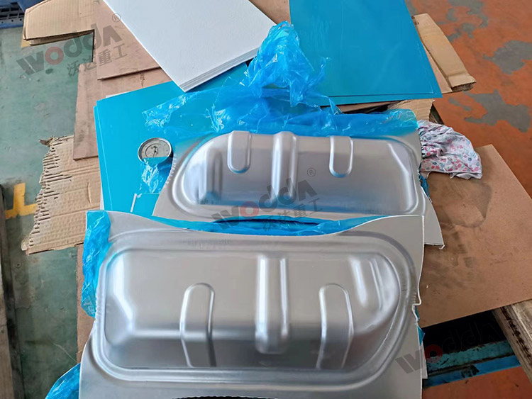 200噸液壓機拉伸汽車排氣管散熱罩 200噸液壓機拉伸汽車排氣管散熱罩