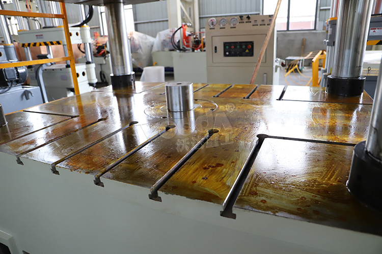 500噸液壓機帶頂出缸 500噸液壓機帶頂出缸