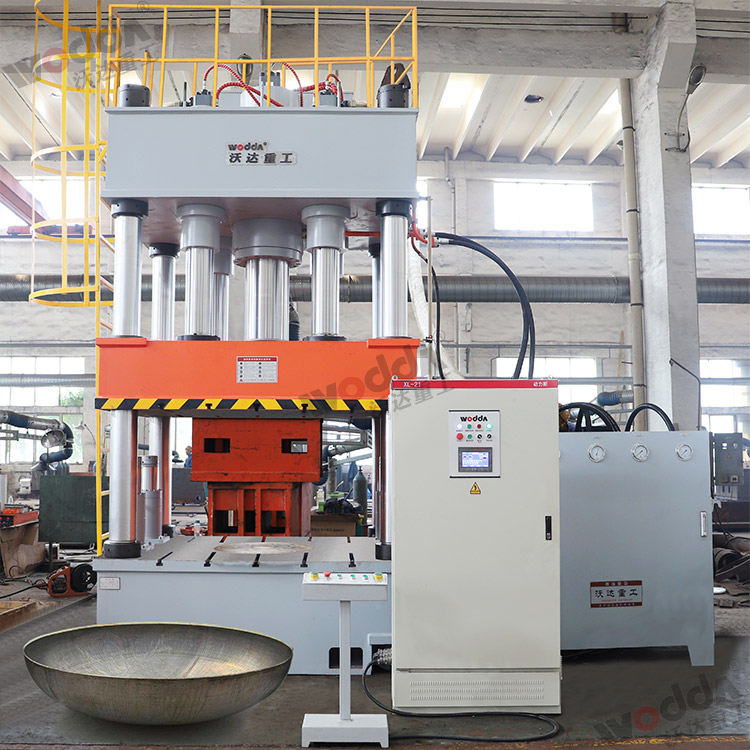 630噸封頭液壓機 630噸封頭液壓機