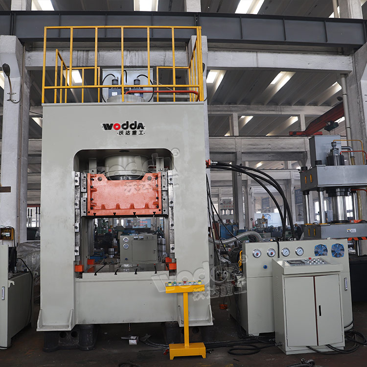 500噸框架式液壓機(jī) 500噸框架式液壓機(jī)