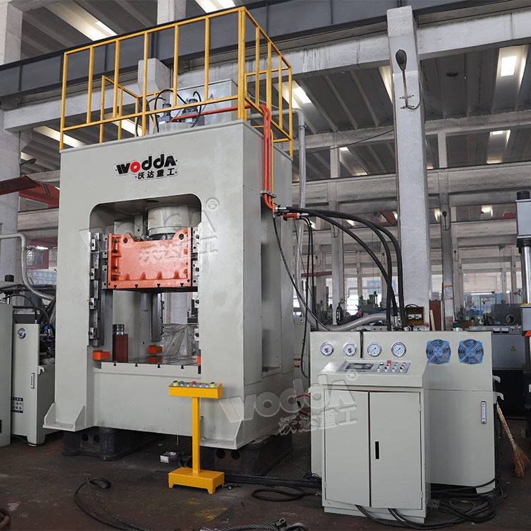 500T框架式液壓機(jī) 500T框架式液壓機(jī)