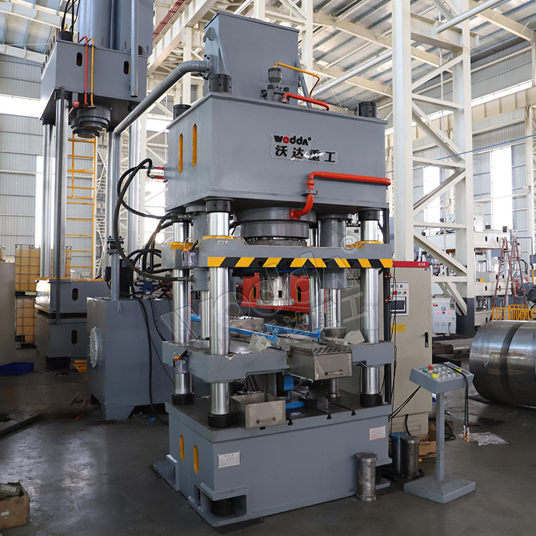 315噸四梁四柱液壓機(jī) 315噸四梁四柱液壓機(jī)