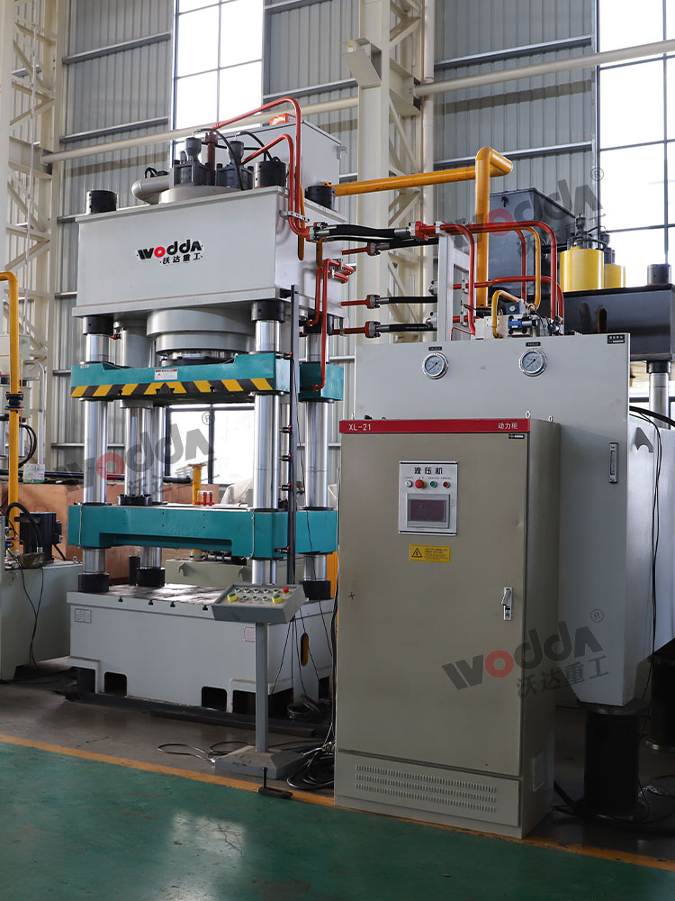 630噸全自動鹽磚機 630噸全自動鹽磚機