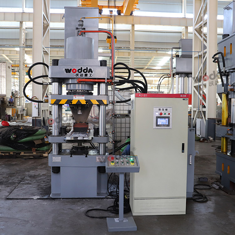 315噸四梁四柱液壓機 315噸四梁四柱液壓機