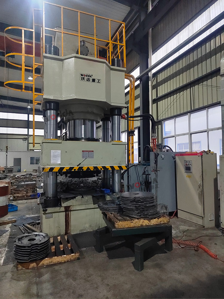 1000噸汽車離合器片成型液壓機 1000噸汽車離合器片成型液壓機