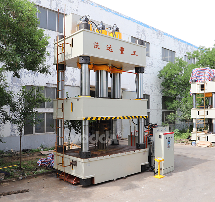 1800t三梁四柱液壓機 1800t三梁四柱液壓機