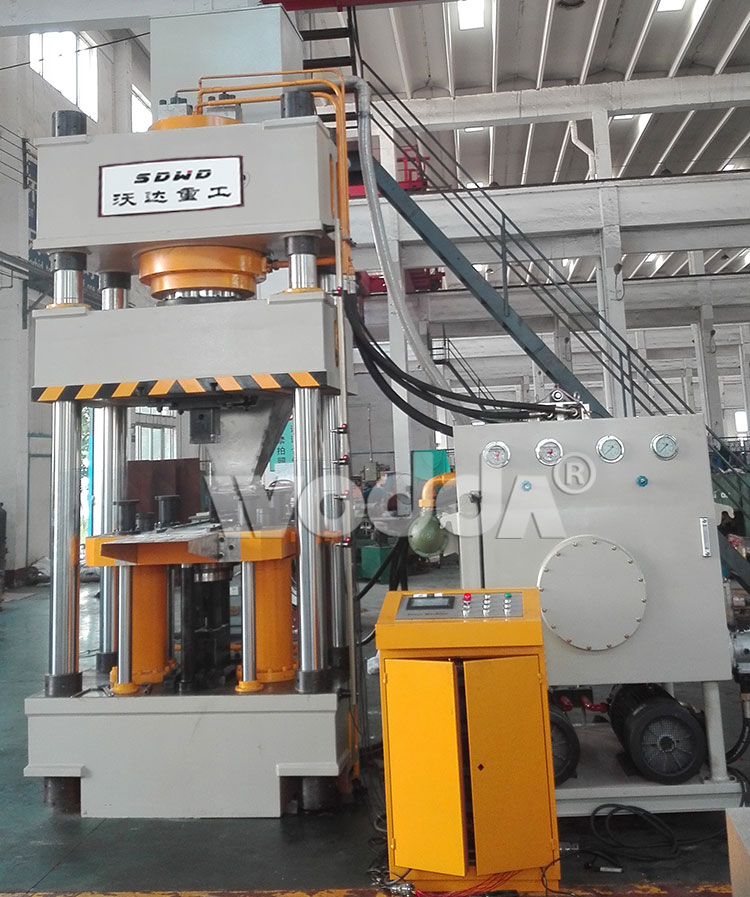 牛羊舔磚機(jī) 牛羊舔磚機(jī)