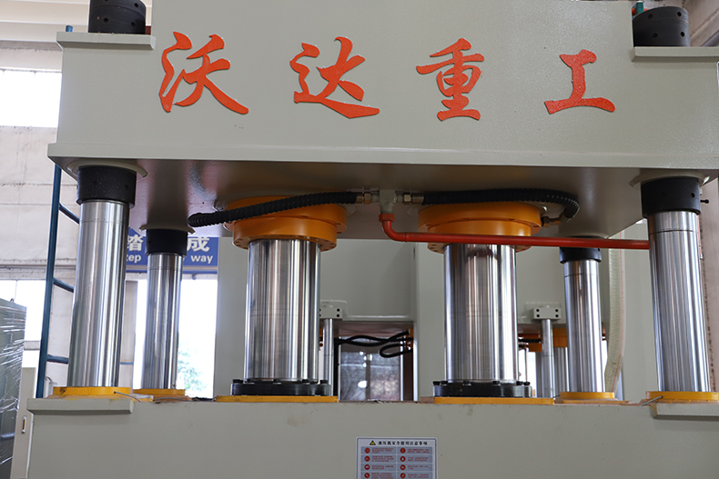 四柱液壓機細節