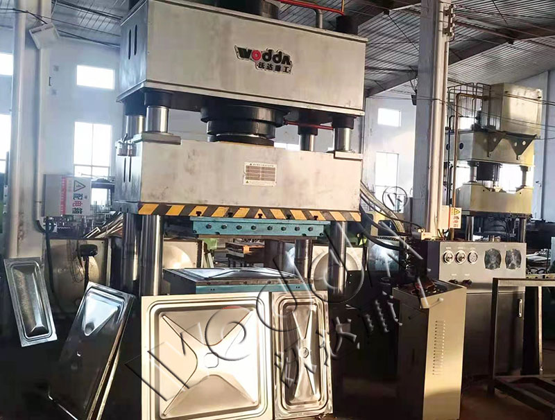 不銹鋼水箱板拉伸液壓機 不銹鋼水箱板拉伸液壓機